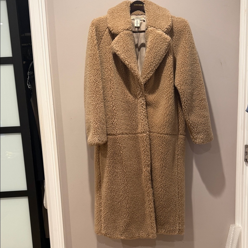 H&M L.O.G.G. faux fur teddy coat in beige/oatmeal, size medium